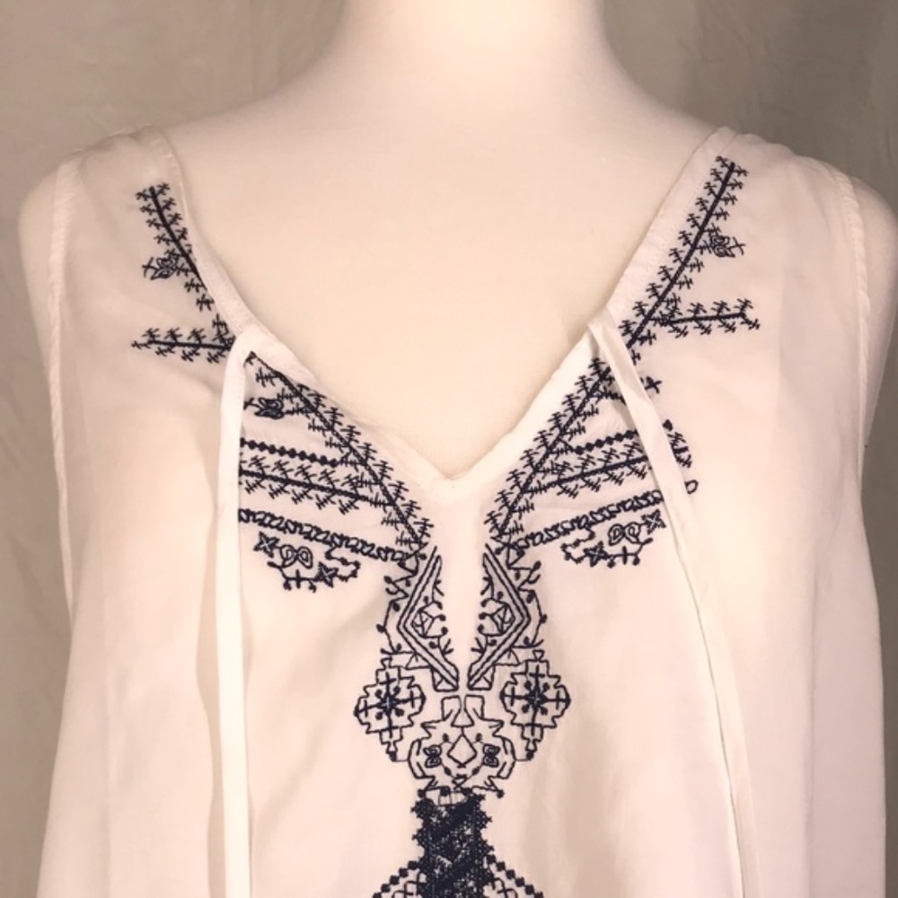 Urban Outfitters boho crop blouse NWT/ S - Picture 6 of 8